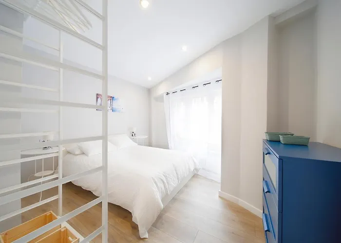 Centro-nautico V Vut * Gijón